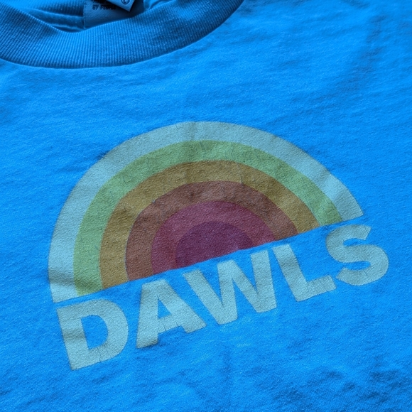 Vintage Y2K DAWLS Rainbow Graphic Tee - size L - Picture 3 of 6